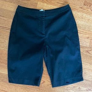 Chico’s Shorts Black Walking Bermuda sz 8 (1) NEW PERFECT